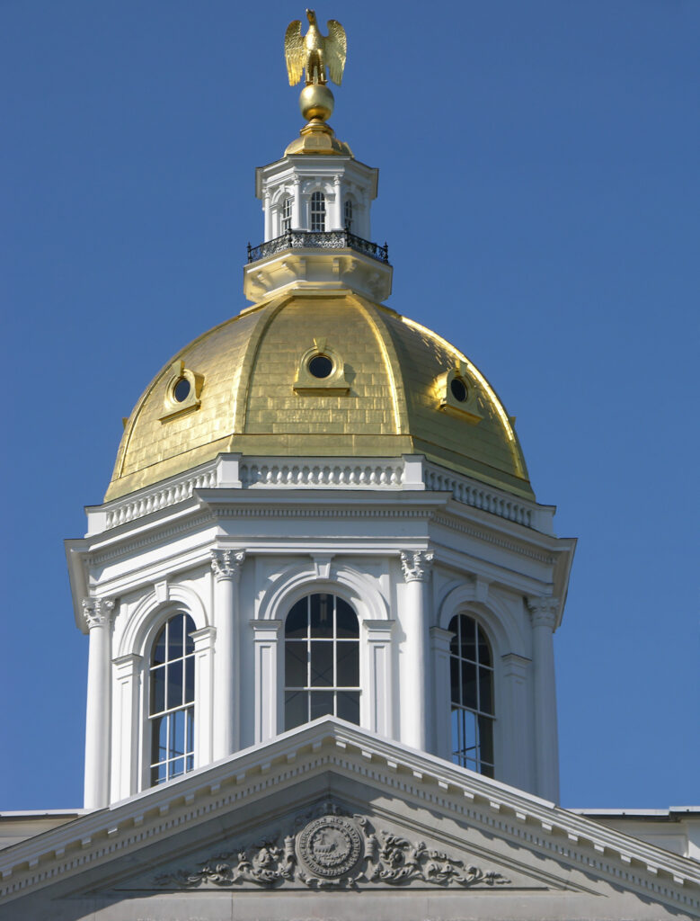 photo of the golden dome atop the NH State House